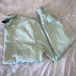 Nike Crewneck Sweatshirt